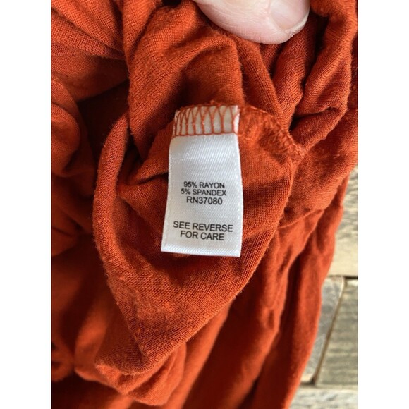 Cato Women's Sz M Dark Orange Sleeveless Ruched Sides Top - Picture 7 of 11